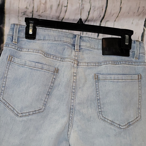 DKNY Capri jeans with bleached detail at bottom - Picture 6 of 8